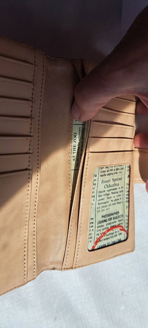 Kate Spade New York Pink Patent Leather Wallet Leather Plate Logo Snap Closure Y - Picture 6 of 16